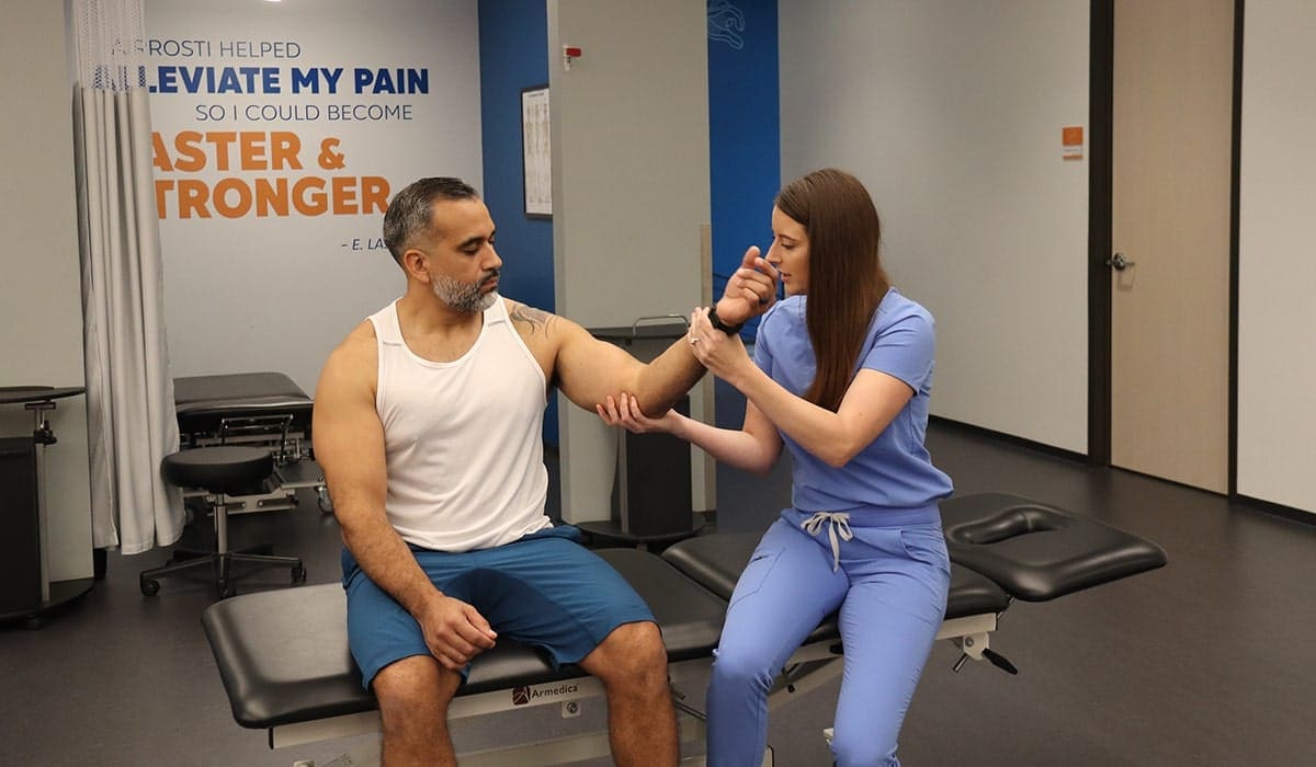 Golfer's Elbow: Causes, Symptoms, and Treatment | Airrosti