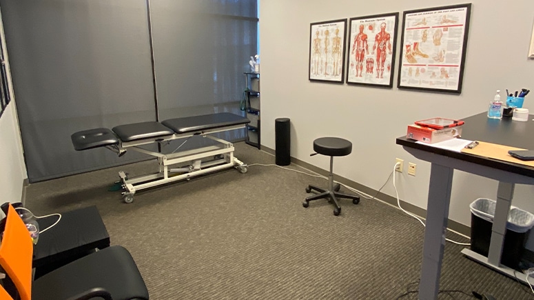 In the treatment room at Airrosti Deerfield in Mason, OH, patients will work with their Airrosti Certified Provider to identify and treat the source of their pain.