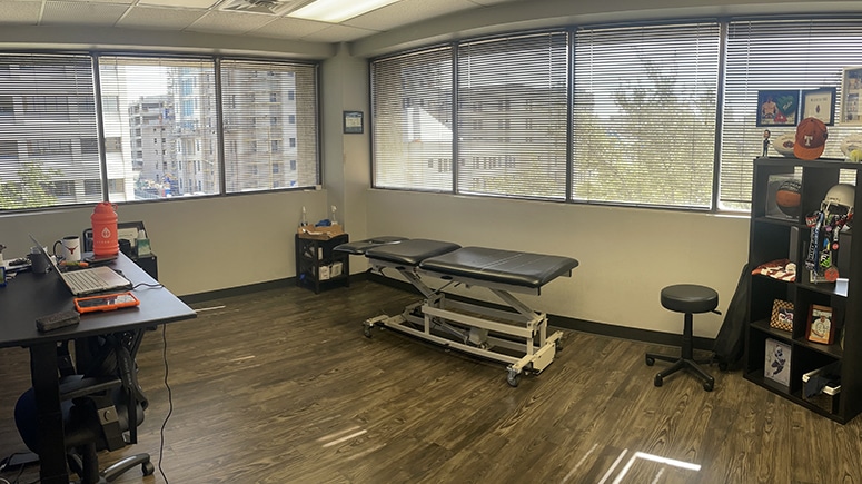 photo of the treatment room inside Airrosti Fort Worth