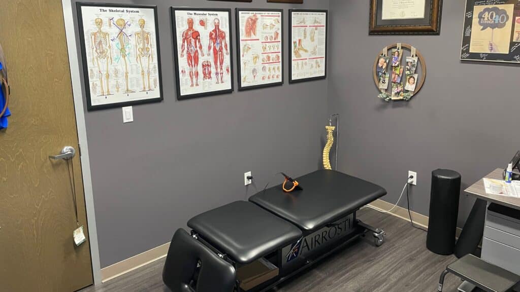 The recovery room at Airrosti Stone Oak where patients will work with their Airrosti Certified Recovery Specialist to develop and learn their long-term at-home physical care routines.