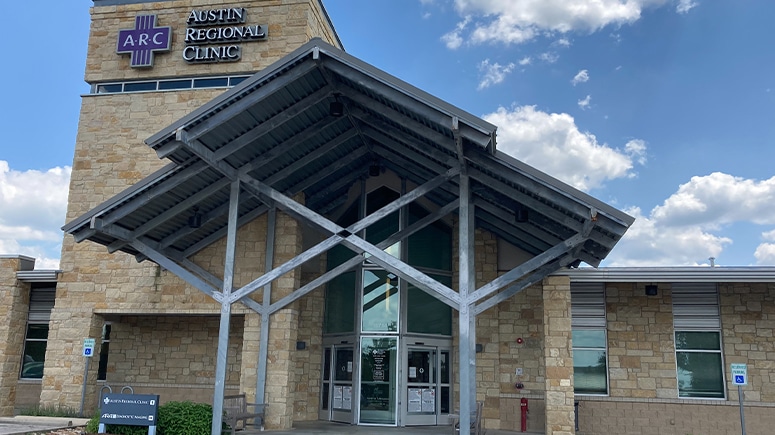 An exterior view of Austin Regional Clinic at Four Points, where the Airrosti at ARC Four Points office is located.