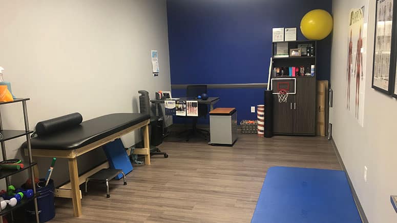 Inside the recovery room at Airrosti Boerne, patients will work with an Airrosti Certified Recovery Specialist to learn their individualized at-home physical care routine to promote and maintain long-term MSK health.