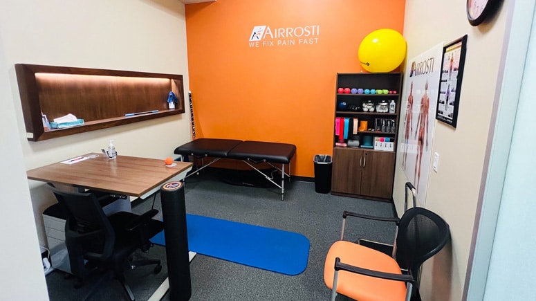 The recovery room at Airrosti Washington Heights where patients will be taught their personalized at-home physical therapy routines