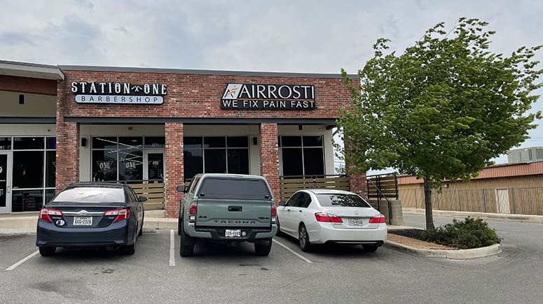 The building exterior at Airrosti Med Center in San Antonio, TX