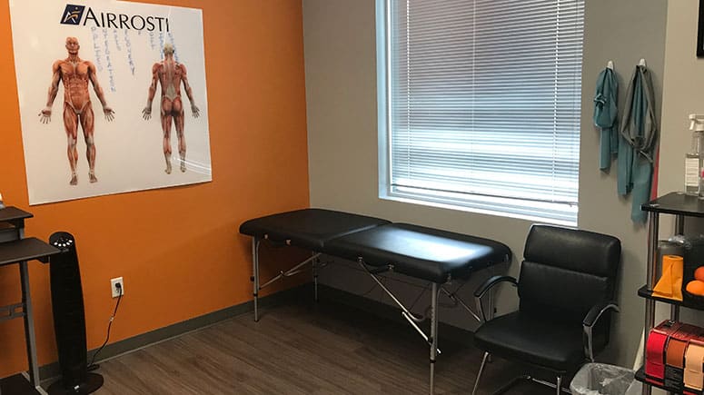 The recovery room at Airrosti Manor where patients will work with a Certified Recovery Specialist to develop and learn their individualized at-home physical care routines.
