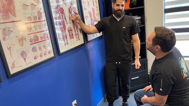 A look inside the recovery room at Airrosti Independence 121, where patients will work with their Airrosti Certified Recovery Specialist to learn their at-home physical care routine to promote and maintain long-term MSK health.