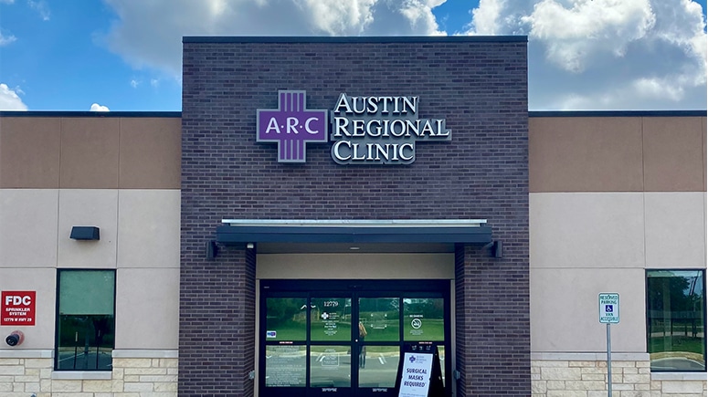 The building exterior of Austin Regional Clinic at Liberty Hill where the Airrosti Liberty Hill office is located.
