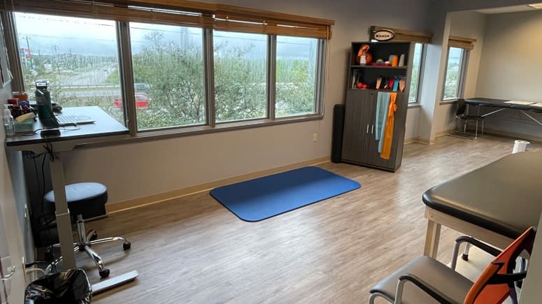 The recovery room at Airrosti Onion Creek where patients will learn their customized physical care routines