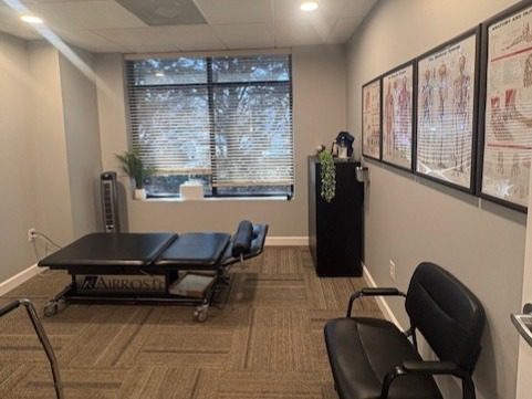 Treatment room at Airrosti Glen Allen