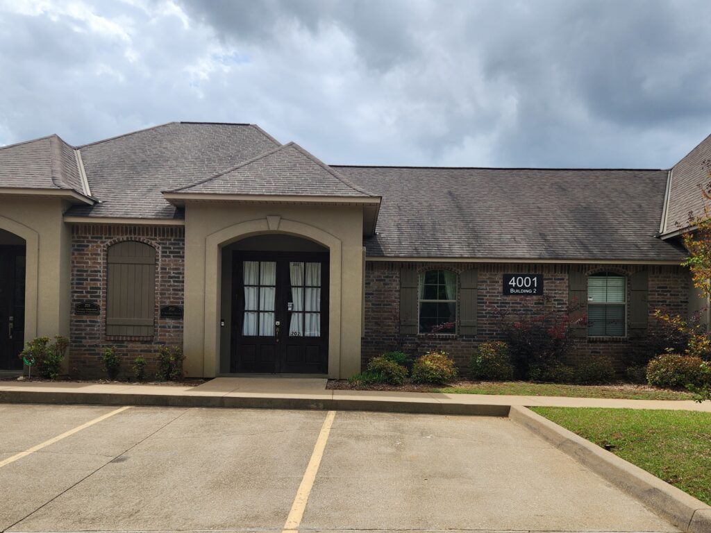 Exterior entrance at Airrosti Longview